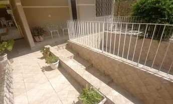 Imagem 5: Casa com piscina na Estrada da Cachamorra