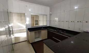 Imagem 2: Casa para venda possui 98 metros quadrados com 2 quartos em Boa Vista - Ponta Grossa - Par