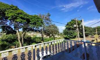 Imagem 6: Casa para Venda em Valinhos, Chácara Previtale, 4 dormitórios, 1 suíte, 4 banheiros, 2 vag