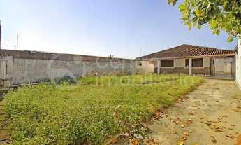 Imagem: CASA à venda com 2 quartos em Itanhaém