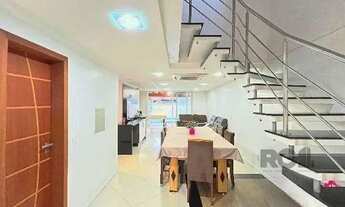 Imagem 7: Casa em Porto Alegre, no bairro Hípica, com 3 dormitório(s), e 3 banheiros, à ve