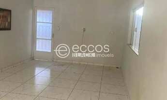 Imagem: Casa à venda, 3 quartos, 1 suíte, Industrial