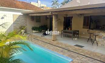 Imagem: Casa residencial com 4 quartos sendo 1 suíte