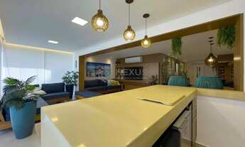 Imagem 7: Apartamento reformado com varanda gourmet e lazer na Praia das Pitangueiras, Guaruja