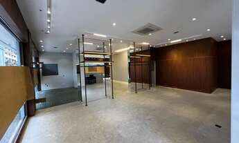 Imagem 2: ALUGA-SE Sala Comercial com 282 m² na QUADRA MAR em Balneário Camboriú/SC