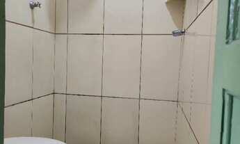 Imagem 4: Quarto com banheiro, semi-mobiliado, no centro, livre de custos por 780,00