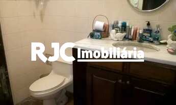 Imagem 5: Casa de 540 metros quadrados no bairro Jardim Botânico com 5 quartos