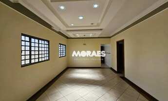 Imagem 3: Casa térrea com 2 quartos, 1 suíte, 2 vagas, para alugar, 375 m² por R$ 2.890/mês - Vila I