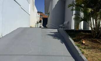 Imagem 3: Casa à Venda no Centro Residencial e Comercial