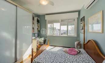 Imagem 6: Amplo apartamento com 03 quartos e dependência completa, vaga coberta e elevador, no Rio