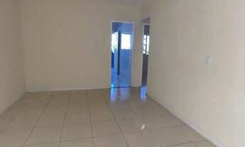 Imagem 3: Casa tipo apartamento com quintal privativo amplo, 2 quartos (1 suíte) Costa Azul