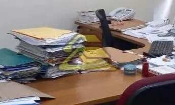 Imagem 6: Centro Galpão / depósito com venda por R$400.000