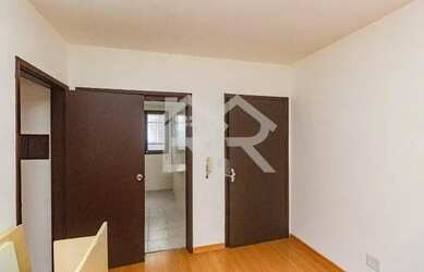 Imagem 2: Apartamento semi mobiliado para locação no bairro Petrópolis