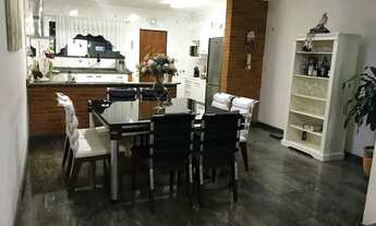 Imagem 6: Cód.: 13379 - Sobrado de 260m² com 03 suítes e planejados com área gourmet.04 vagas de gar