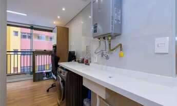 Imagem 6: Quer uma varanda gourmet para chamar de sua em condomínio clube? Esse apartamento novinho