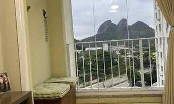 Imagem 6: Vendo Maravilhoso Apartamento reformado no condominio Via Flamboyant