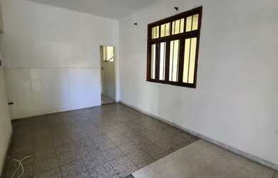 Imagem 7: EXCELENTE CASA TRIPLEX COM PISCINA PARA ALUGUEL EM VILA DA PENHA