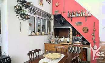 Imagem 4: Cód.: 11136 - Casa de 200m², com planejados, quintal amplo, 03 dormitórios e 04 vagas de g