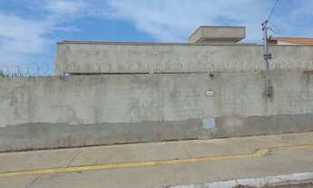 Imagem 6: Casa para venda tem 198 metros quadrados com 2 quartos