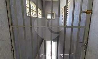 Imagem 4: Casa com 3 dormitórios e 2 vagas de garagem