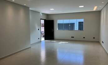 Imagem 7: Casa bairro Tibery ,mais nova do bairro