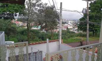 Imagem 5: Casa para Venda em Valinhos, Chácara Previtale, 4 dormitórios, 1 suíte, 4 banheiros, 2 vag