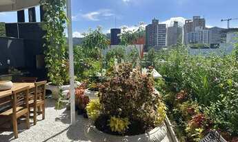 Imagem 5: Cobertura com terraço churrasqueira a carvão e jacuzzi na Praia dos Amores