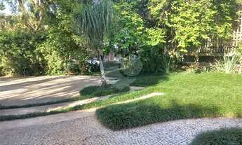 Imagem 3: Casa,Alto de Pinheiro. 1.800 m² Projeto assinado por Oscar Niemeyer