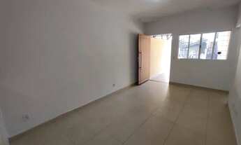 Imagem 4: Casa para venda possui 98 metros quadrados com 2 quartos em Boa Vista - Ponta Grossa - Par