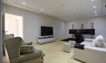 Imagem 4: MARAVILHOSO Sobrado para venda tem 680 metros quadrados com 4 quartos