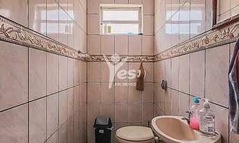 Imagem 6: Cód.: 12765 - Sobrado com piscina, churrasqueira, e salão de festas, 03 dormitórios e 02 g