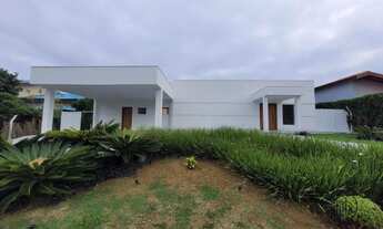 Imagem 5: Descubra o luxo e a tranquilidade em uma casa espetacular no Portal do Sabiá