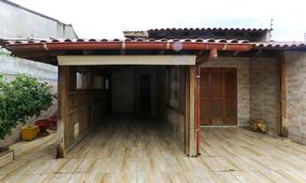 Imagem: Casa com 2 Quartos para Alugar no bairro