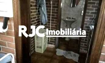 Imagem 7: Casa de 540 metros quadrados no bairro Jardim Botânico com 5 quartos