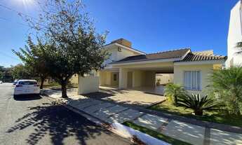 Imagem 4: Excelente Oportunidade, Casa de 347M² de 3 Dormitórios sendo 1 Suíte Master à 10min. do Pa