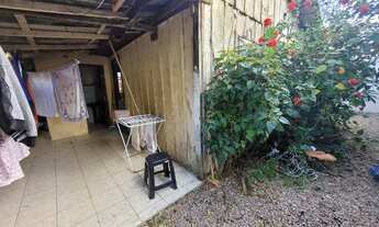 Imagem: Oportunidade! Casa simples de madeira para