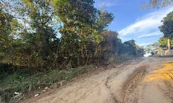 Imagem: Terreno em Araruama - 99.000,00 - Três