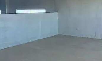 Imagem 4: Imóvel para aluguel possui 348 metros quadrados em Jardim Jacinto - Jacareí - SP