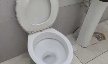 Imagem 2: Alugo 2 cômodos, banheiro área de serviço