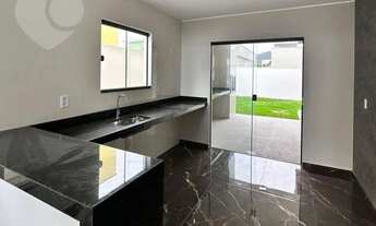 Imagem 3: Casa linear com fino acabamento e detalhes únicos