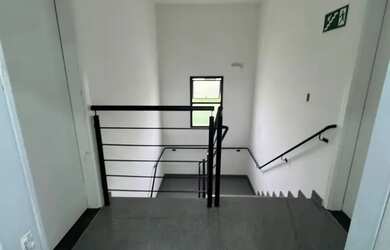 Imagem 3: Cobertura sofisticada, fachada revestida, 132m2, 3 quartos, suíte, elevador