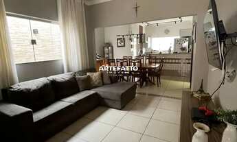 Imagem: CASA TERRENO INTEIRO ZANETTI