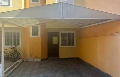 Imagem: Casa de condomínio em Rua das Monções