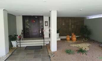 Imagem 3: Apartamento de 2 dormitórios e dependência, 1 Vaga de Garagem em POA