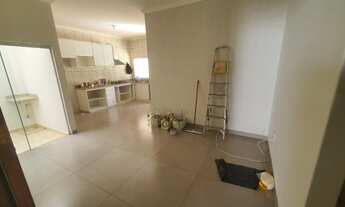 Imagem 2: Casa Santa Mônica, 280m², 02 suítes uma com banheira de hidromassagem, área gourmet