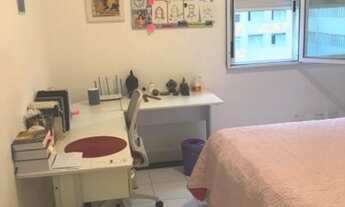 Imagem: Quarto para homens e mulheres em bairro