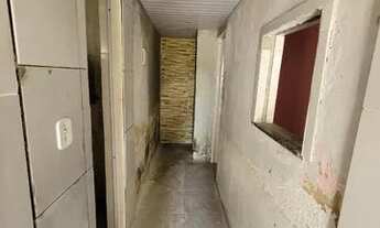 Imagem 4: Bento Ribeiro (Estrada Henrique de Melo) Casa Sala 2Qts Coz Bh Qt