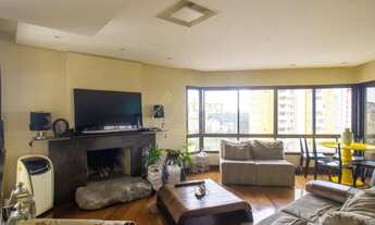 Imagem 3: 300 área útil! 4 quartos sendo 4 suítes e 4 vagas de garagem!