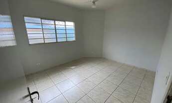 Imagem 7: ALUGO - Casa com 3 Quartos no Jd. Santa Monica