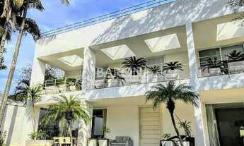 Imagem: Casa no Jardim América, com projeto assinado